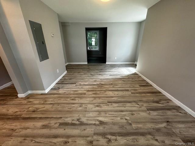 #14 photo, 11 North Street, Beacon , NY 12508