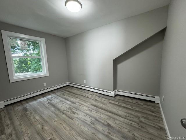 #19 photo, 11 North Street, Beacon , NY 12508