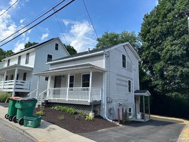 #4 photo, 11 North Street, Beacon , NY 12508