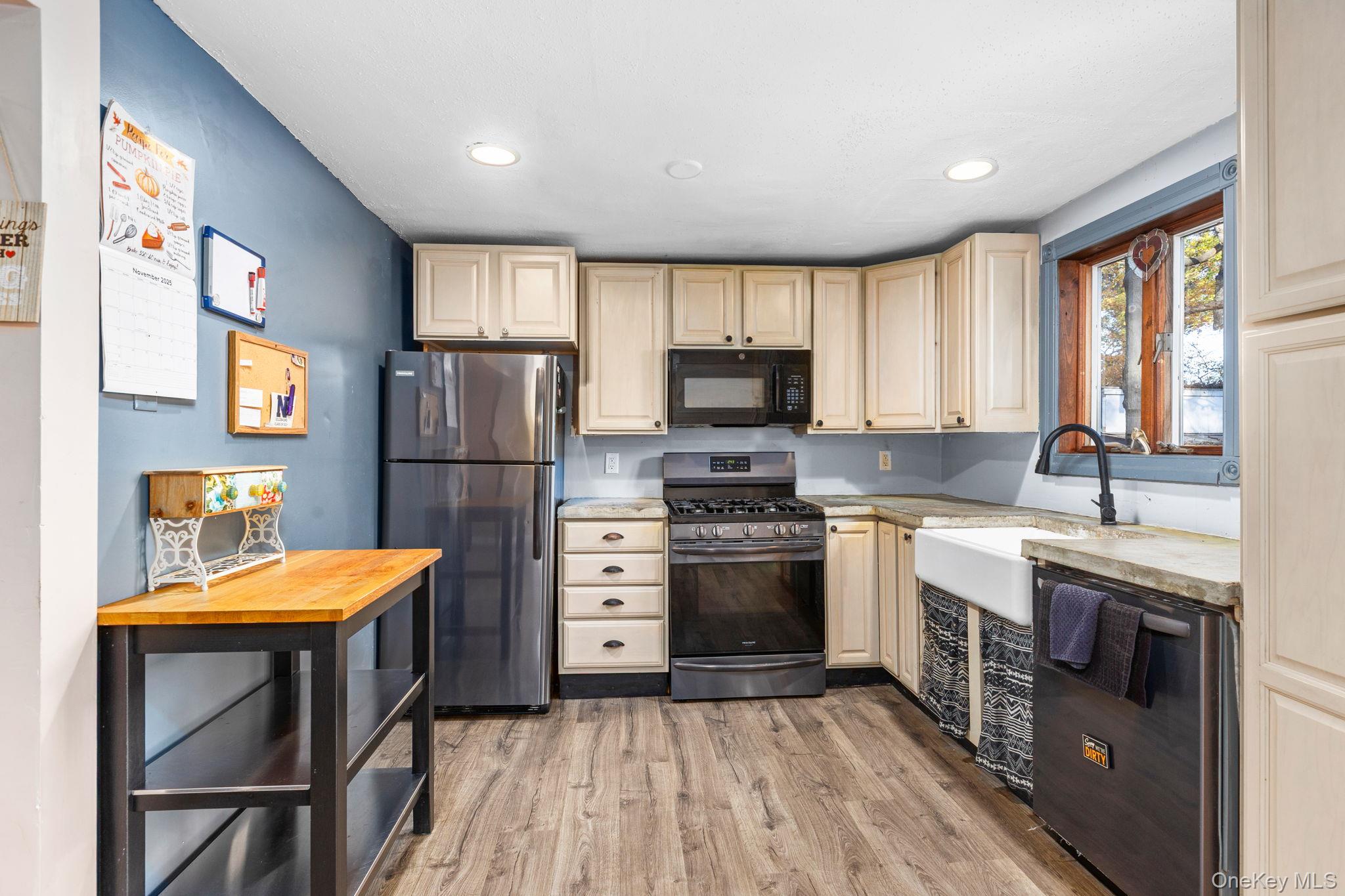 #8 photo, 104 Riley Road, New Windsor , NY 12553