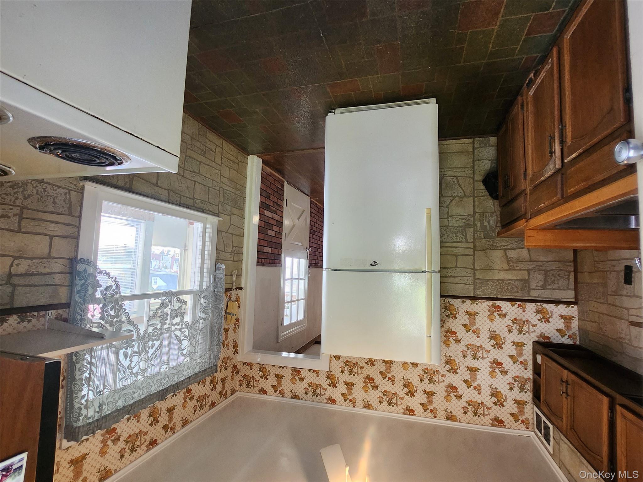 #3 photo, 29 Red Barn Road, Hyde Park , NY 12538