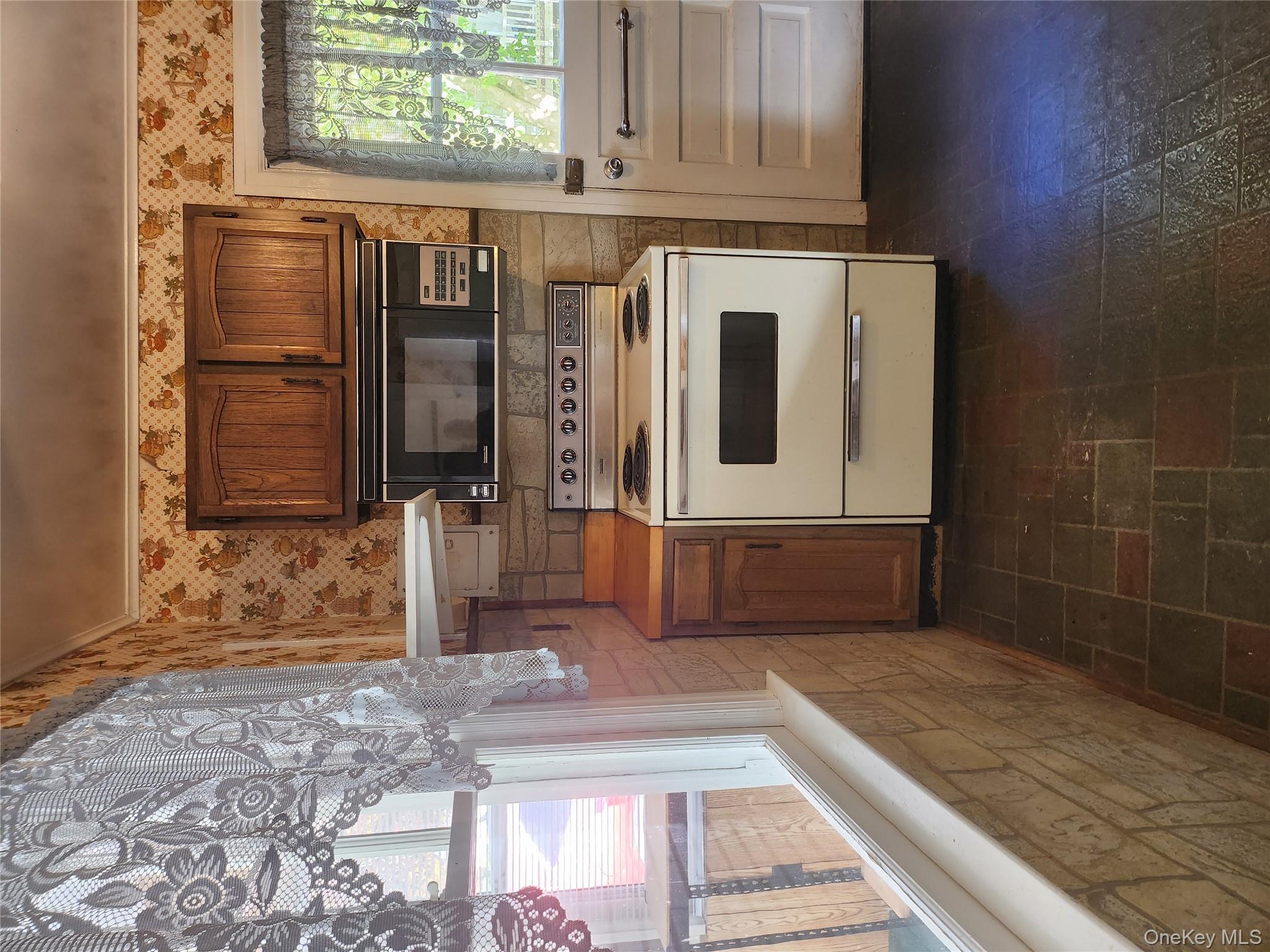 #4 photo, 29 Red Barn Road, Hyde Park , NY 12538