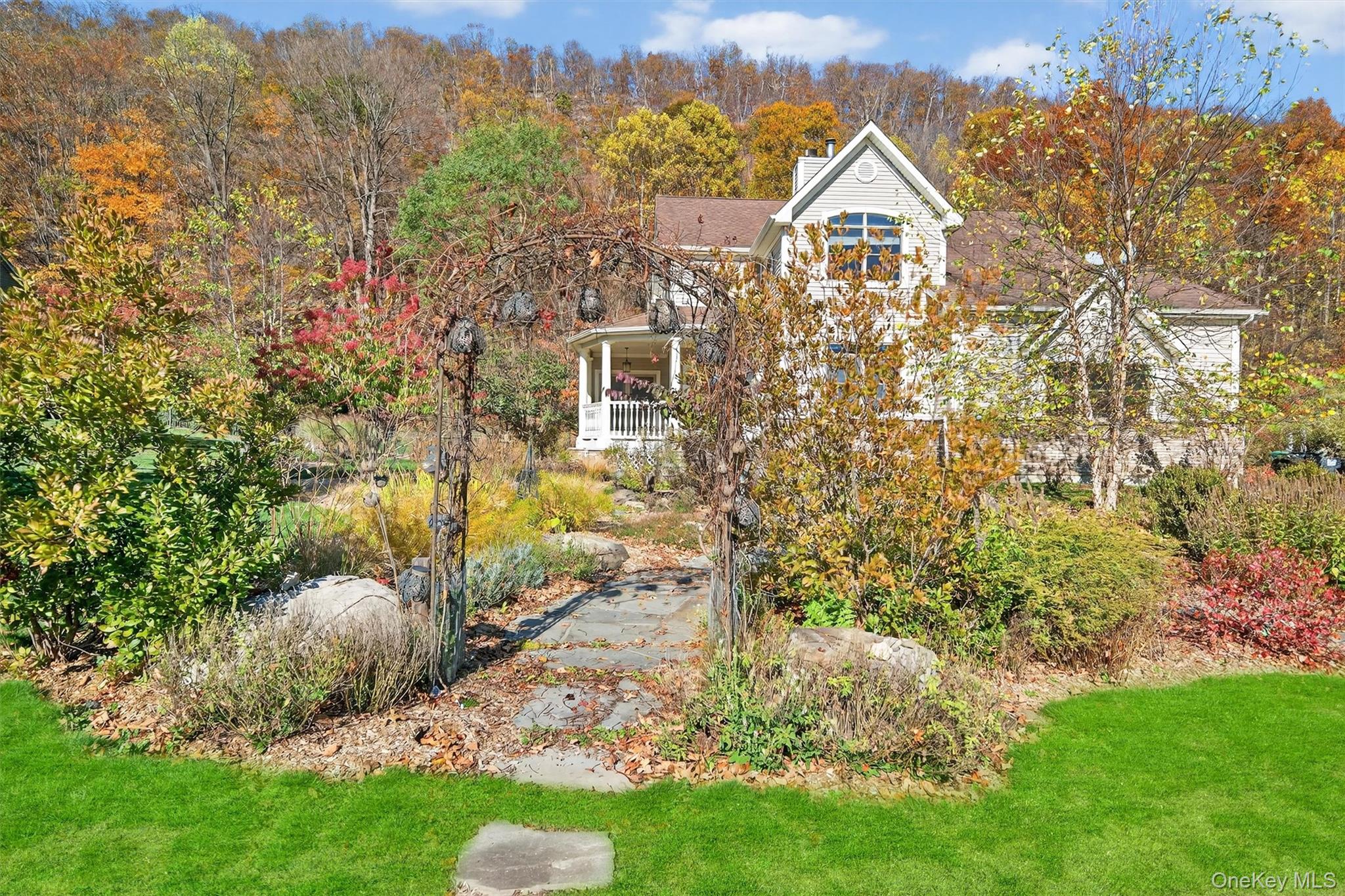 #4 photo, 28 Sutherland Drive, Highland Mills , NY 10930