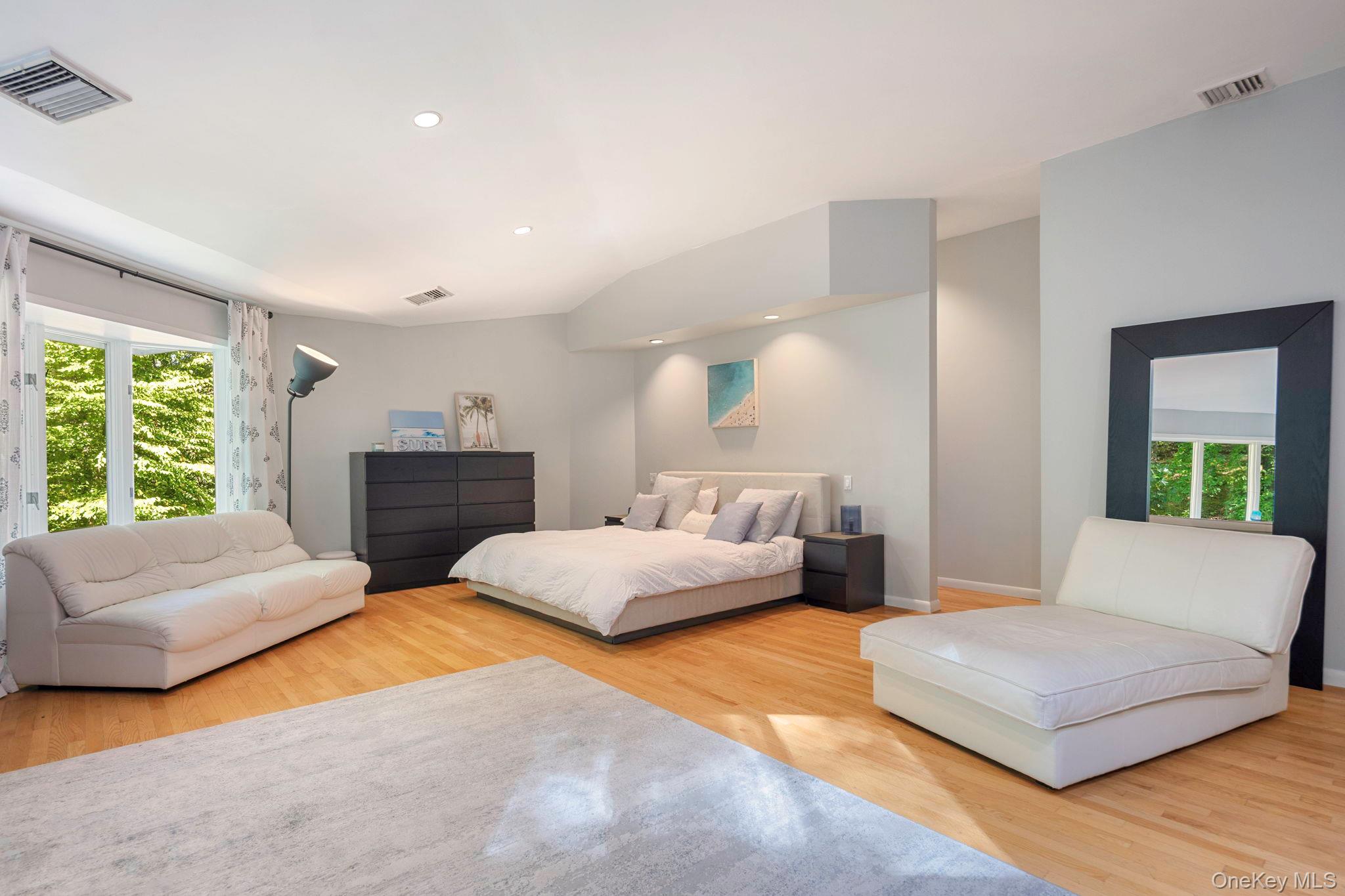 #19 photo, 13 Kingdom Ridge Road, Bedford , NY 10506