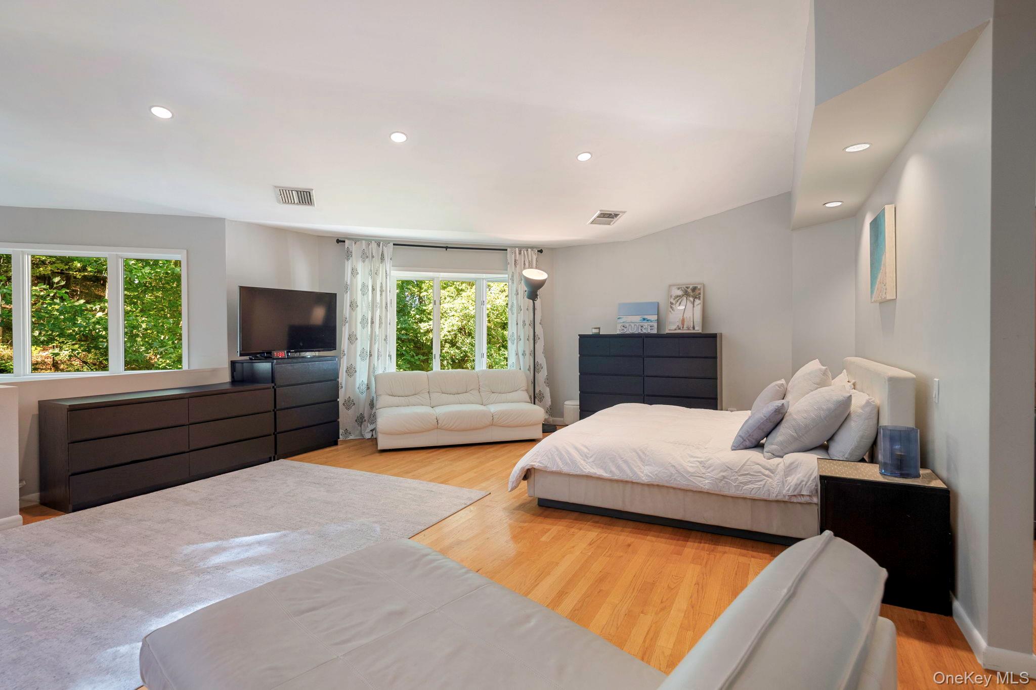 #20 photo, 13 Kingdom Ridge Road, Bedford , NY 10506