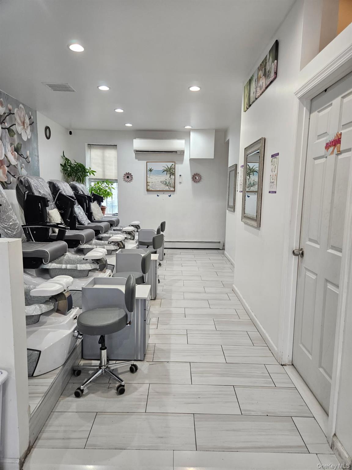 #3 photo, 13503 Crossbay Boulevard, クイーンズ区 Ozone Park , NY 11417