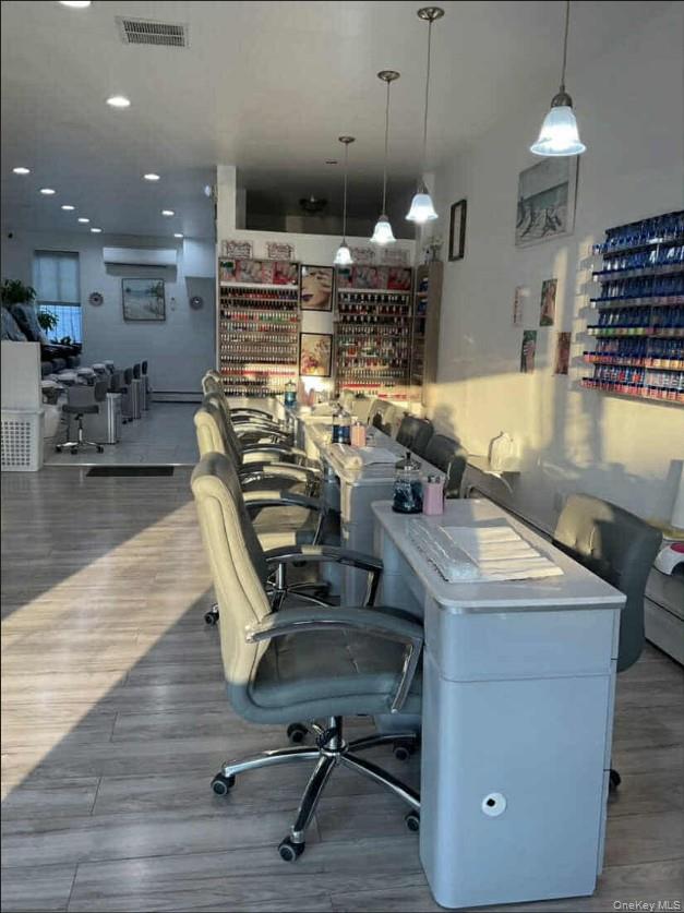 #5 photo, 13503 Crossbay Boulevard, クイーンズ区 Ozone Park , NY 11417