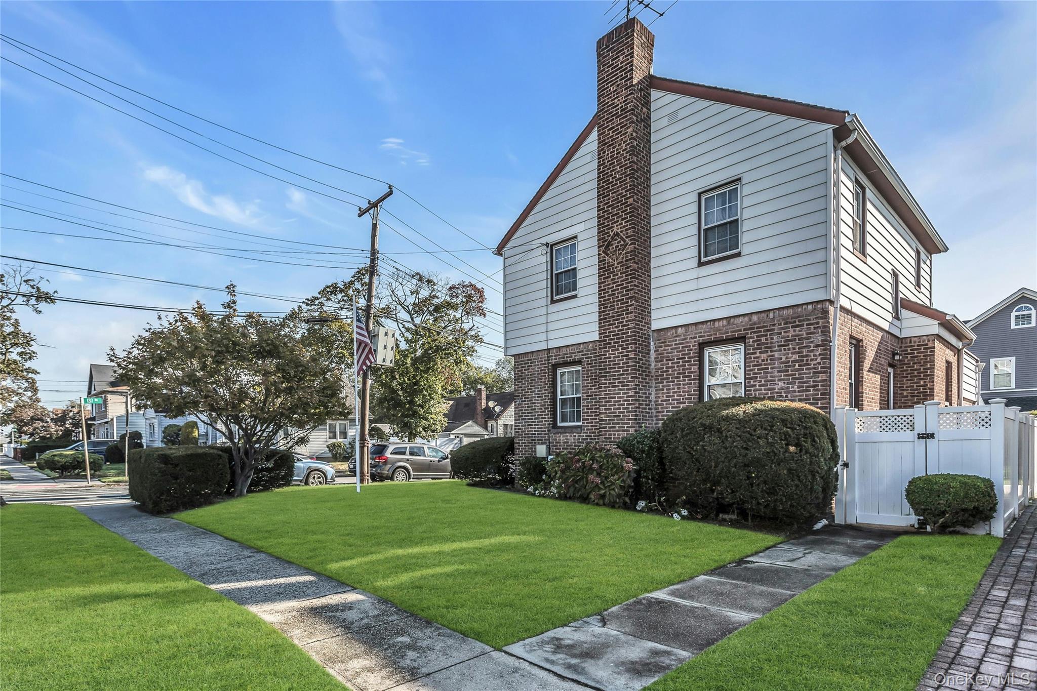 #20 photo, 24402 137th Road, クイーンズ区 Rosedale , NY 11422