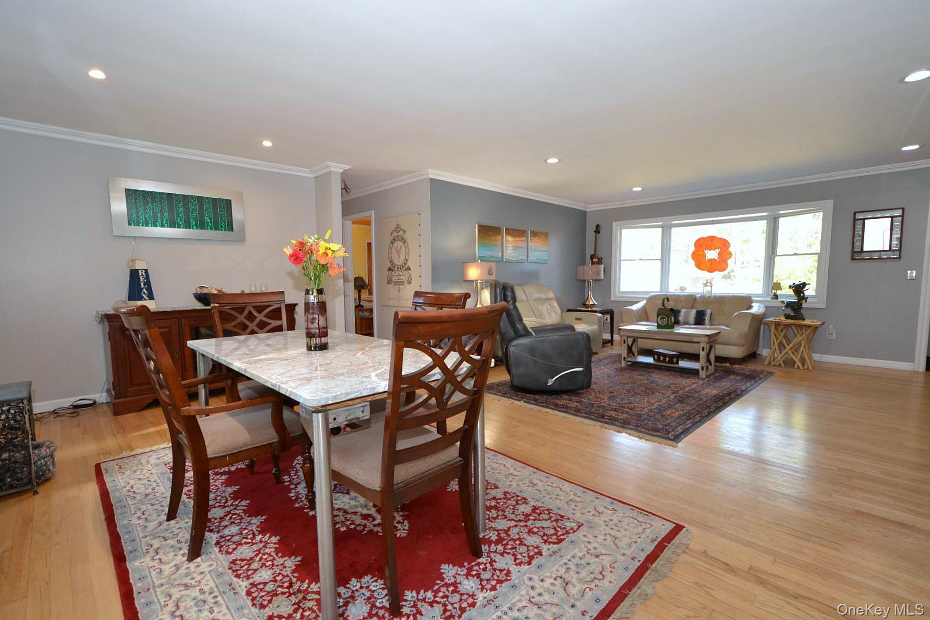 #12 photo, 50 Tuscala Street, サフォーク郡 Selden , NY 11784