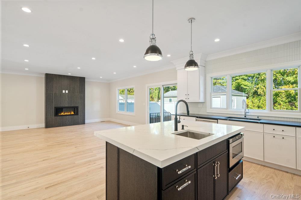 #12 photo, 47 Netz Place, Albertson , NY 11507