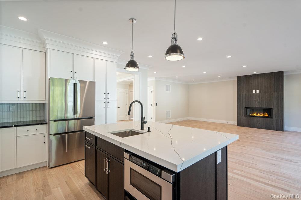 #13 photo, 47 Netz Place, Albertson , NY 11507