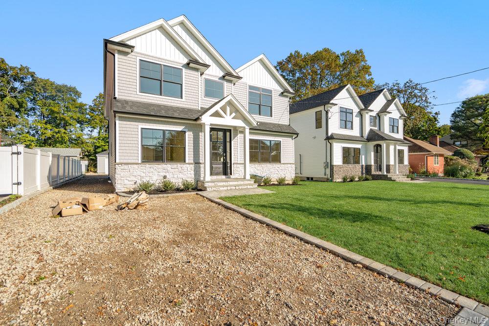 #2 photo, 47 Netz Place, Albertson , NY 11507