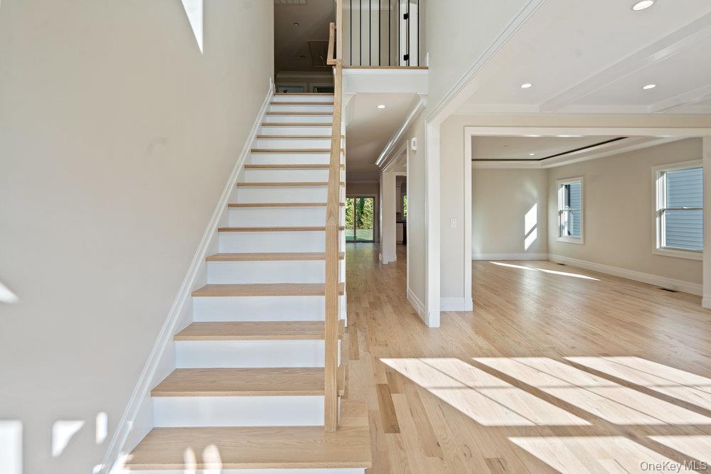 #3 photo, 47 Netz Place, Albertson , NY 11507