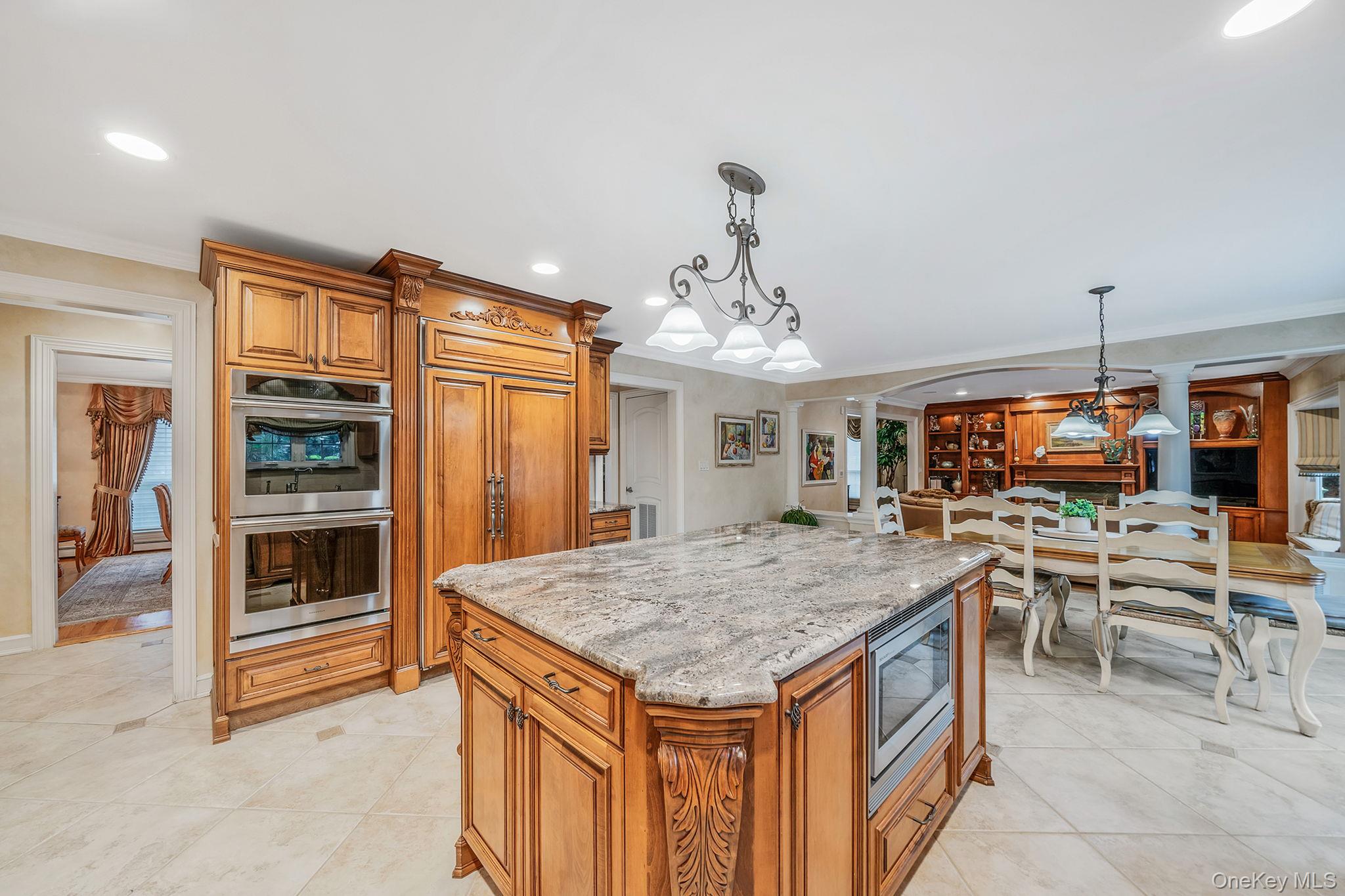 #16 photo, 43 Cabriolet Lane, サフォーク郡 Melville , NY 11747