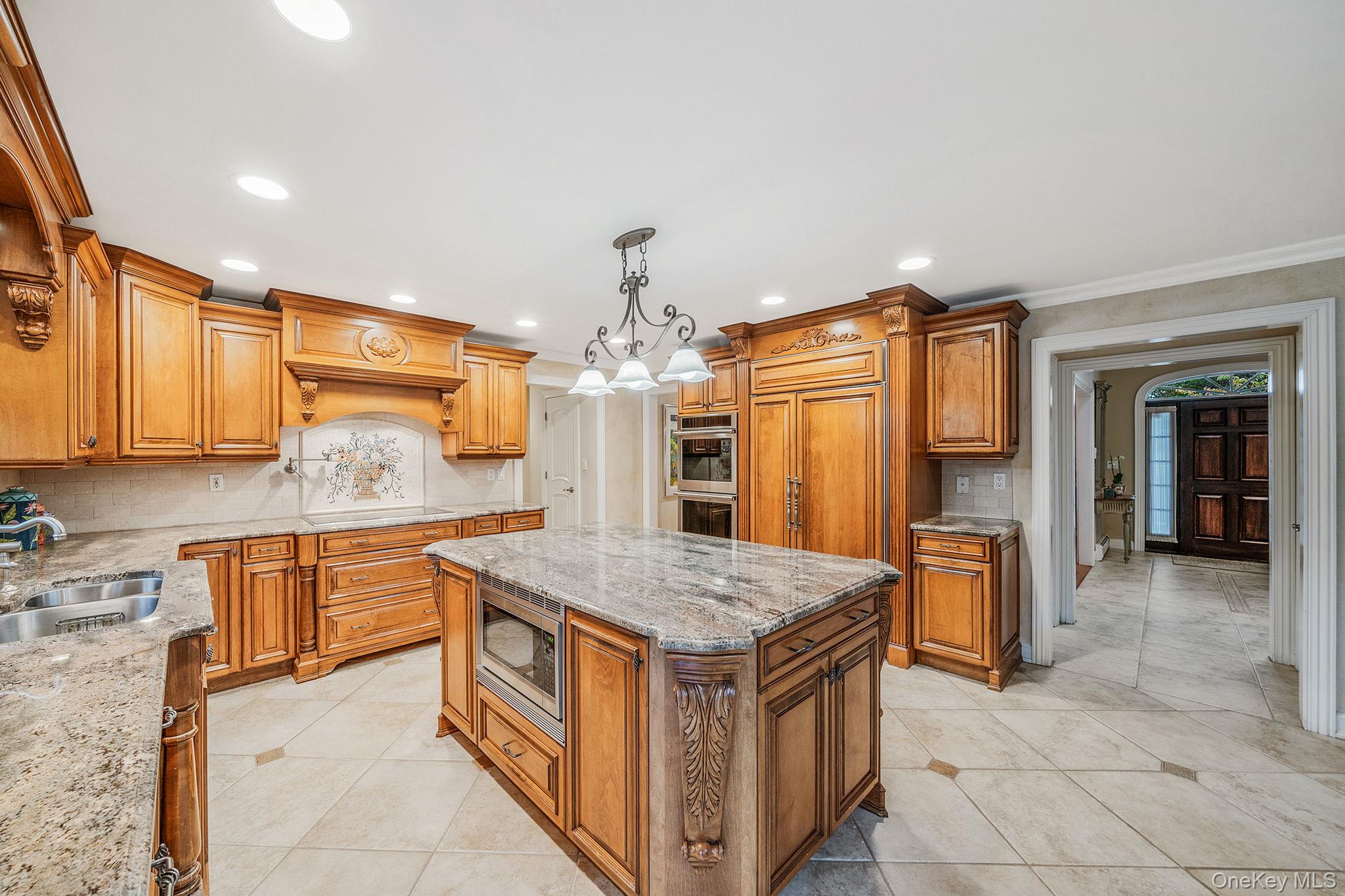 #18 photo, 43 Cabriolet Lane, サフォーク郡 Melville , NY 11747