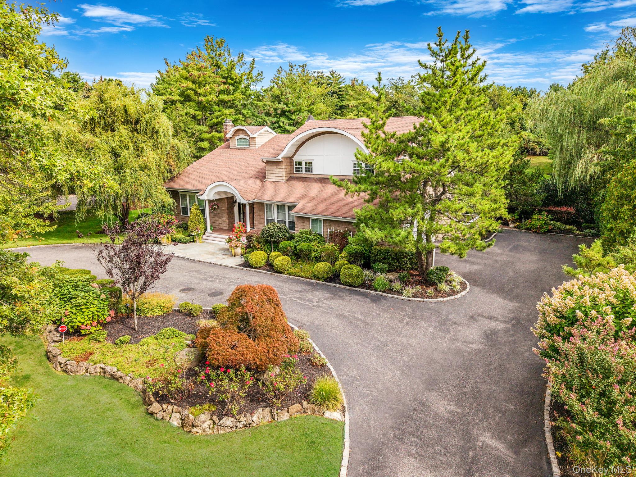 #2 photo, 43 Cabriolet Lane, サフォーク郡 Melville , NY 11747