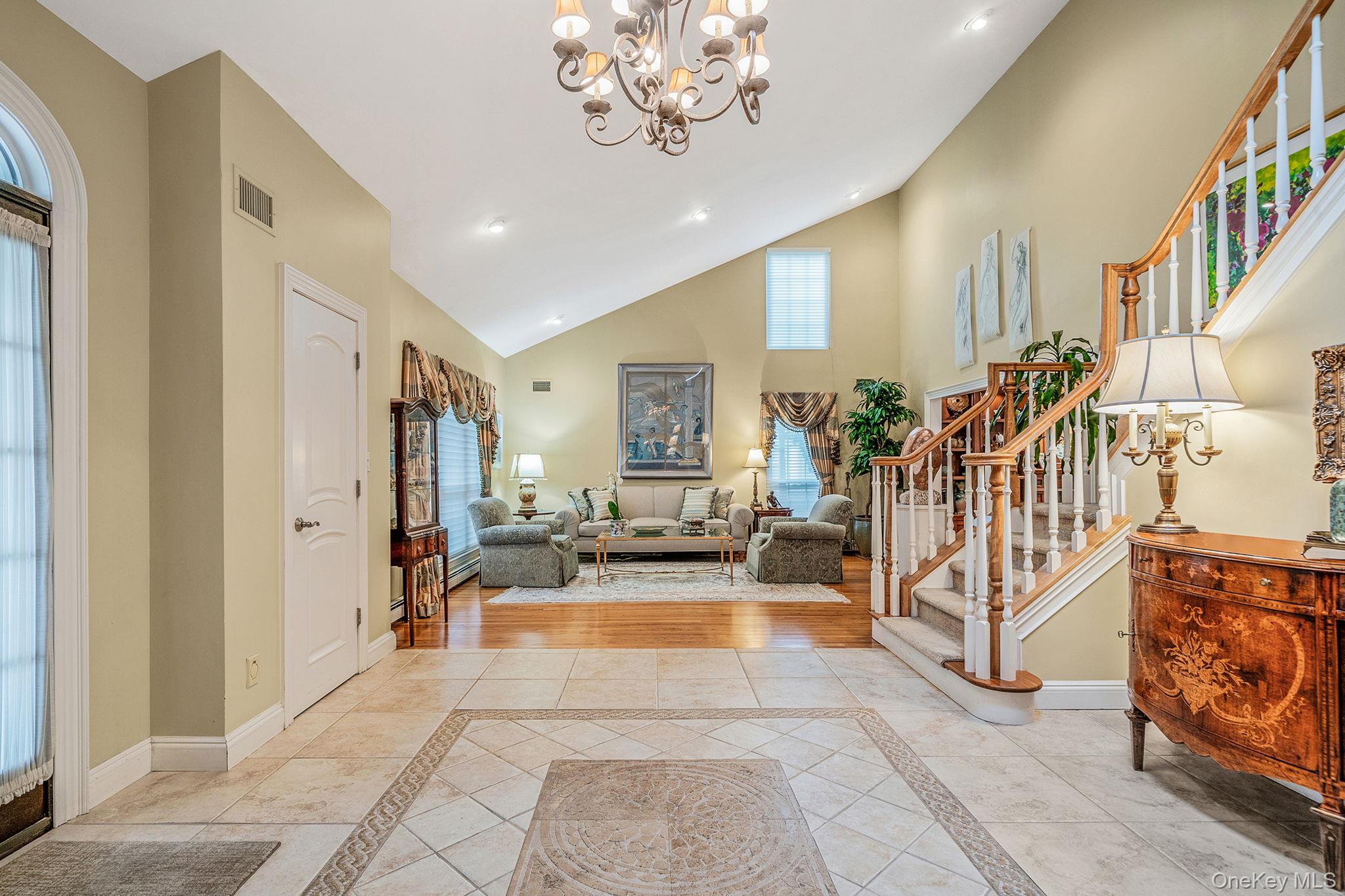 #7 photo, 43 Cabriolet Lane, サフォーク郡 Melville , NY 11747