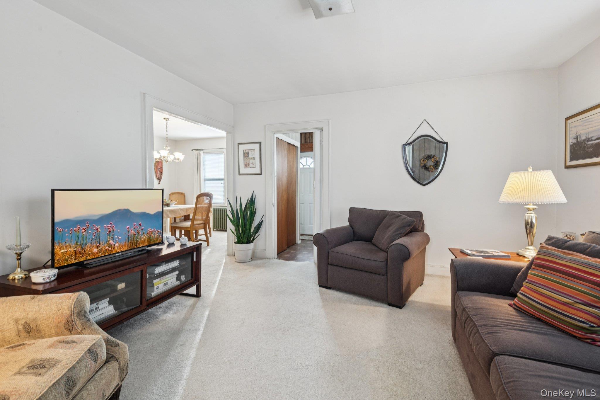 #4 photo, 143 Broad Street, Williston Park , NY 11596