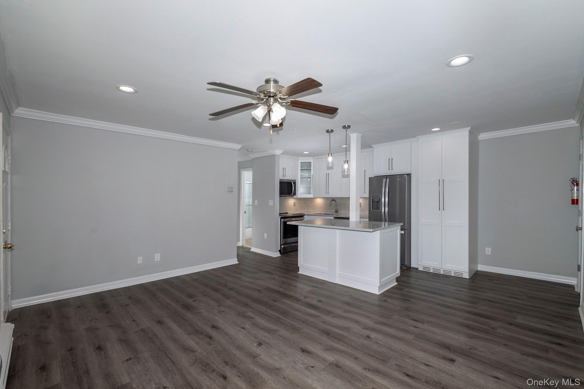 #3 photo, 50 Chelsea Court, サフォーク郡 Bohemia , NY 11716