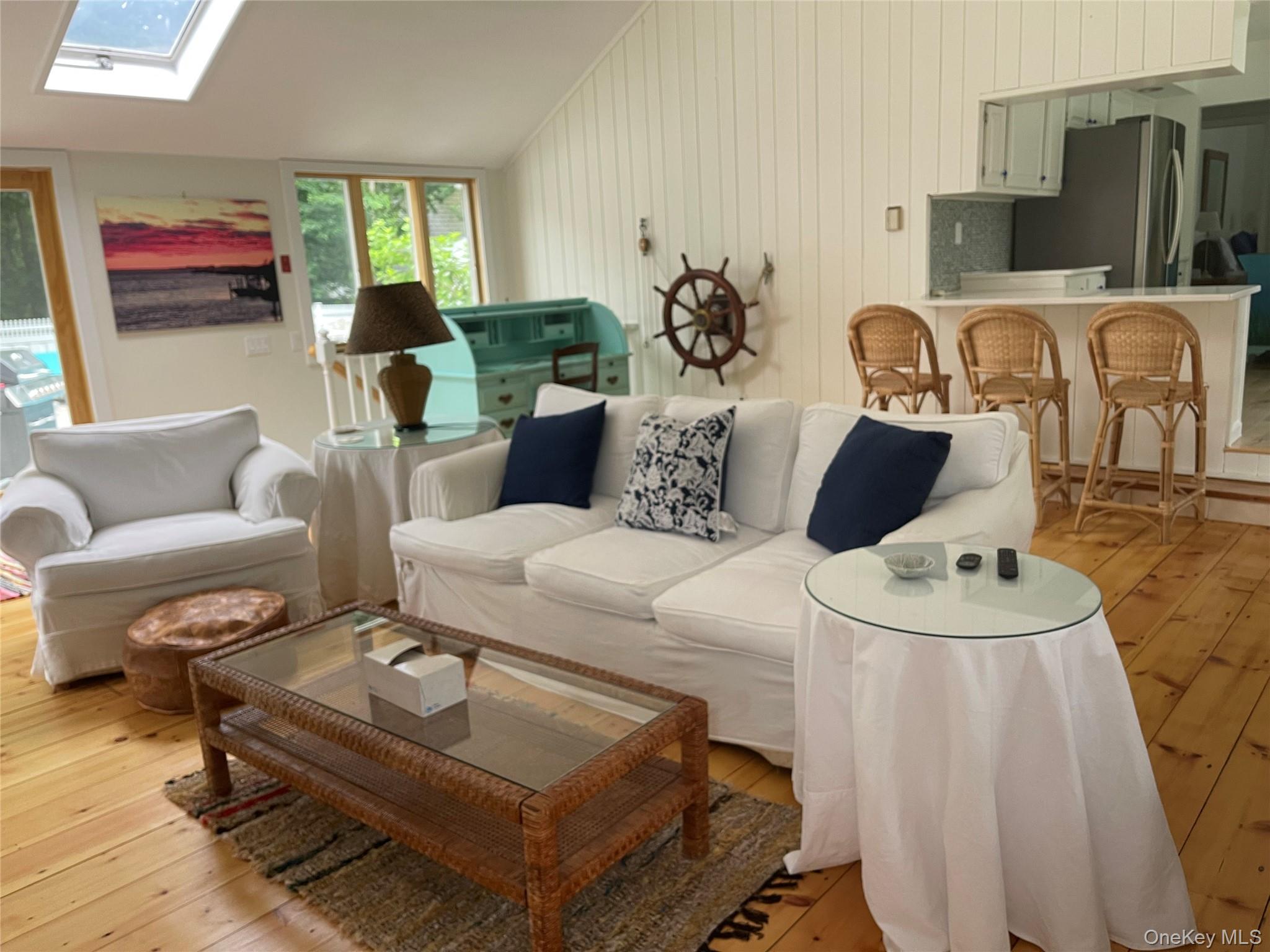 #1 photo, 1 Castleview Court, Westhampton , NY 11977