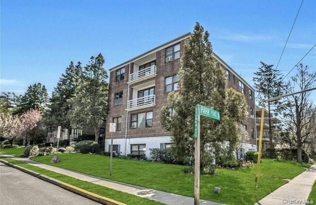 #2 photo, 14-16 Stoner Avenue, ナッソー郡 Great Neck , NY 11021