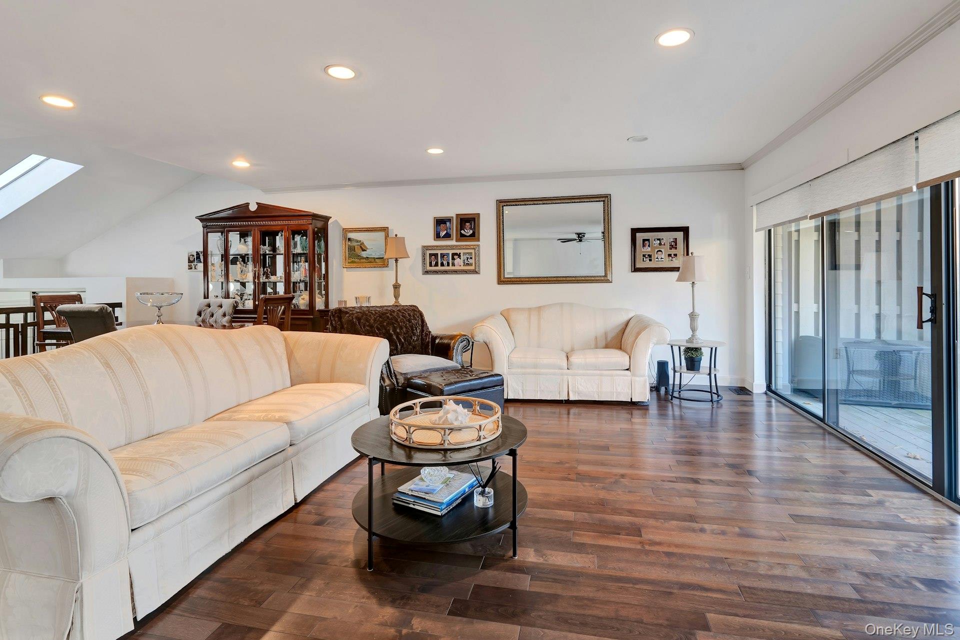 #10 photo, 31 The Glen, Glen Head , NY 11545