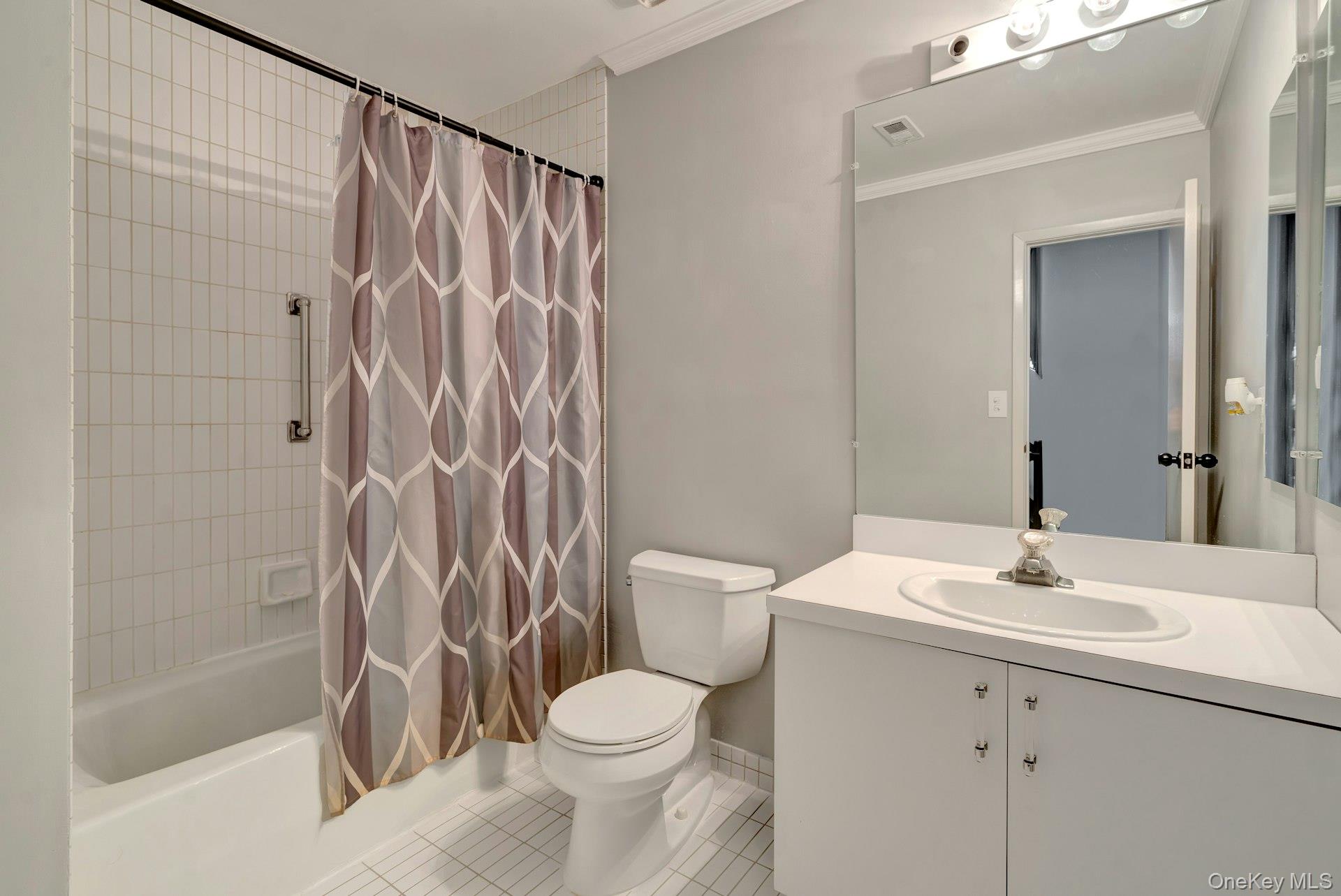 #17 photo, 31 The Glen, Glen Head , NY 11545