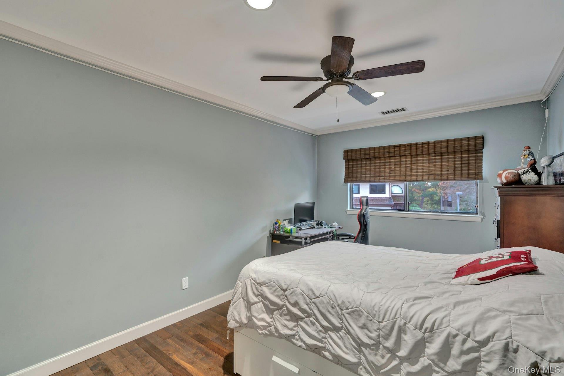 #19 photo, 31 The Glen, Glen Head , NY 11545