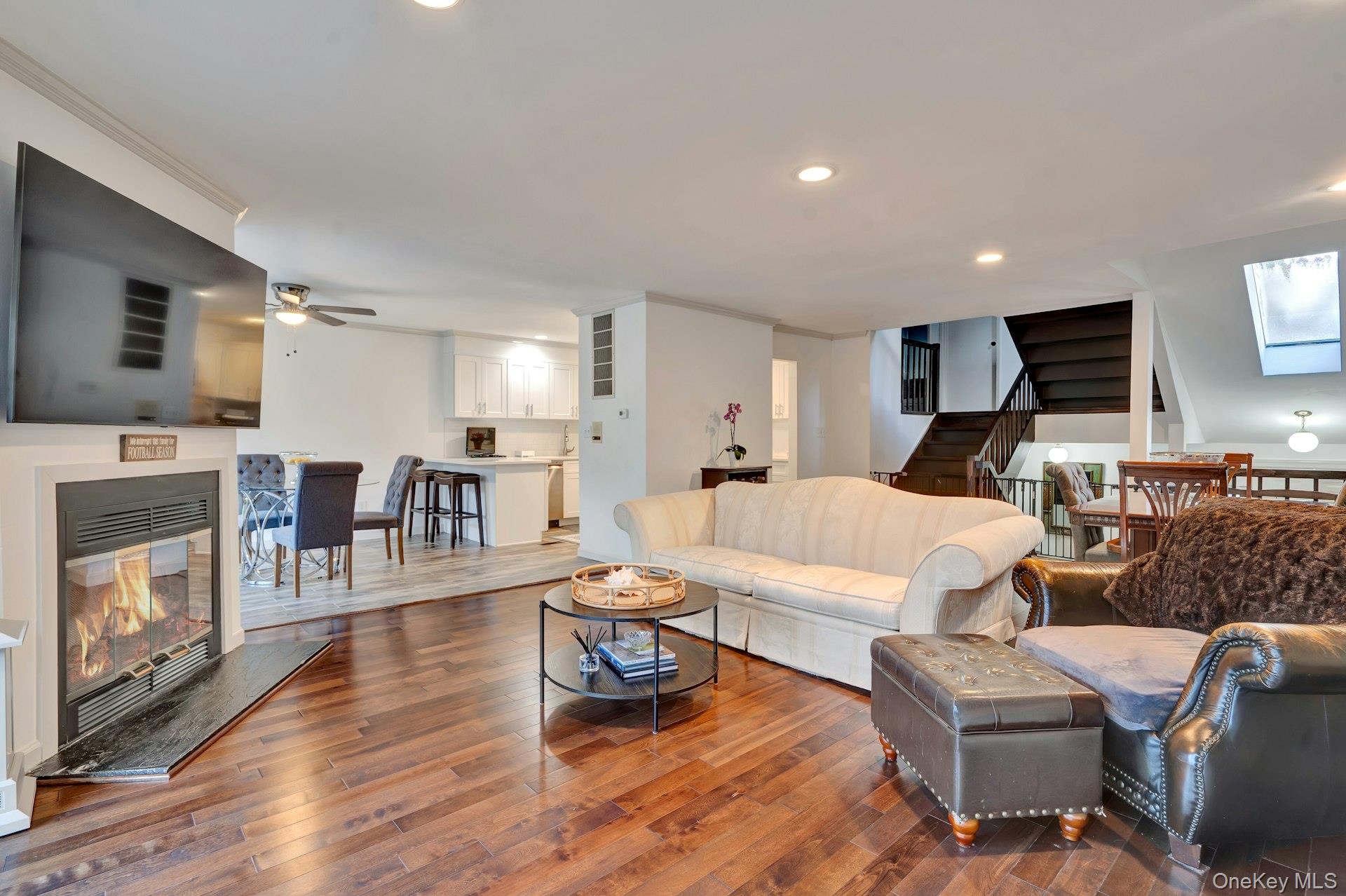 #9 photo, 31 The Glen, Glen Head , NY 11545