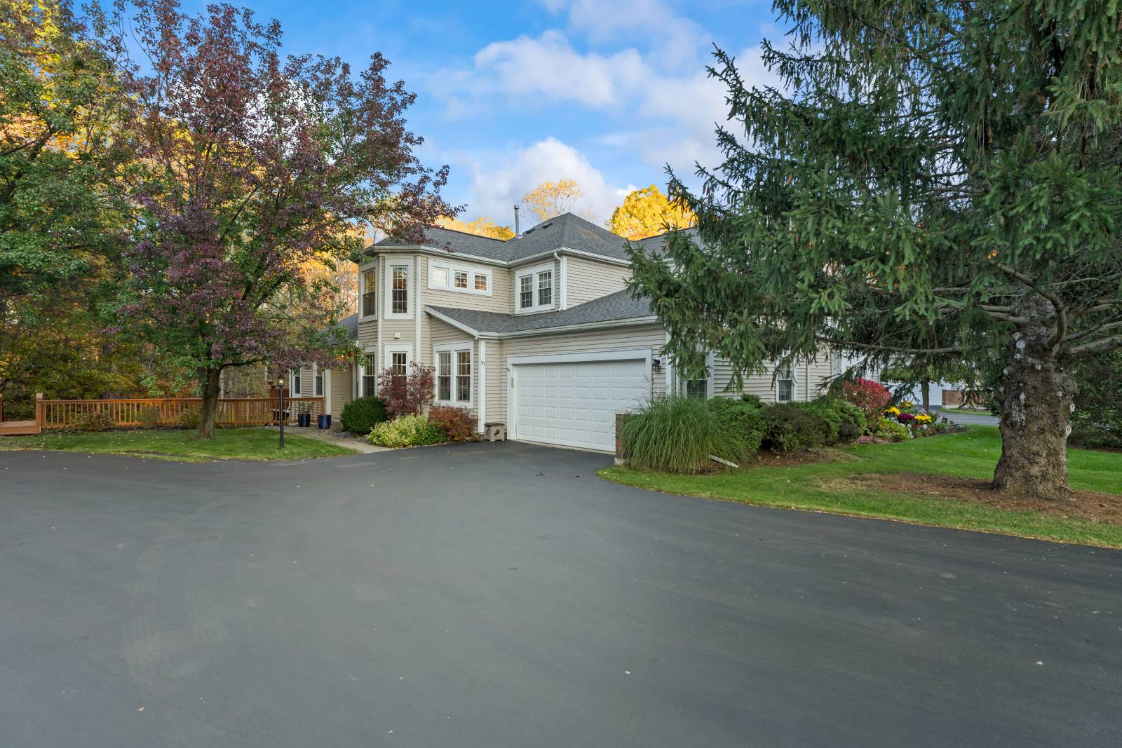 #1 photo, 97 Killarney Dr, Schenectday , NY 12309