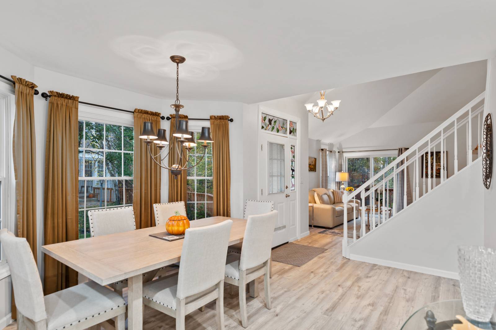 #11 photo, 97 Killarney Dr, Schenectday , NY 12309