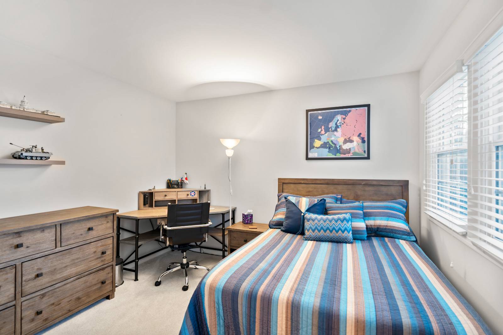 #29 photo, 97 Killarney Dr, Schenectday , NY 12309