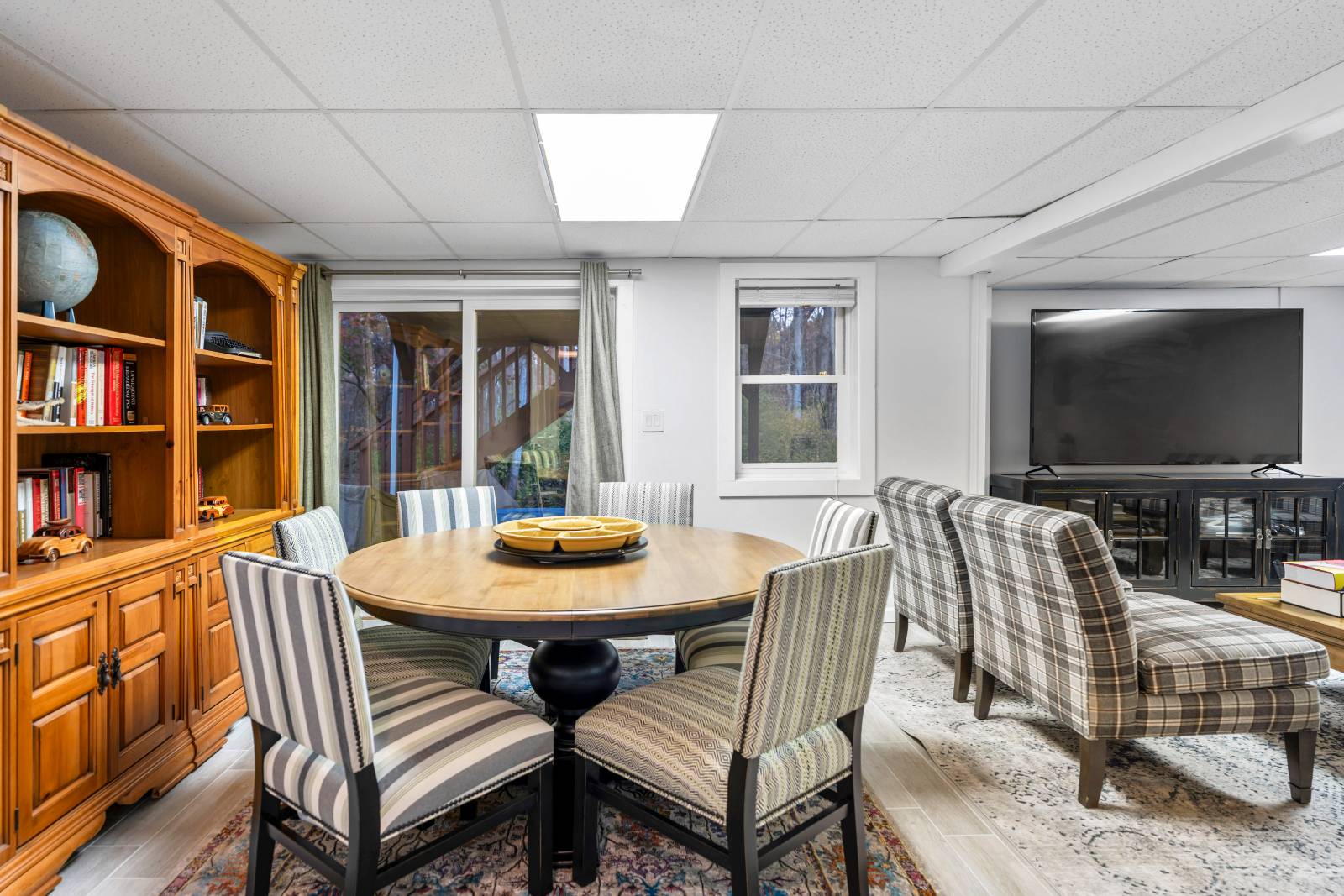 #32 photo, 97 Killarney Dr, Schenectday , NY 12309