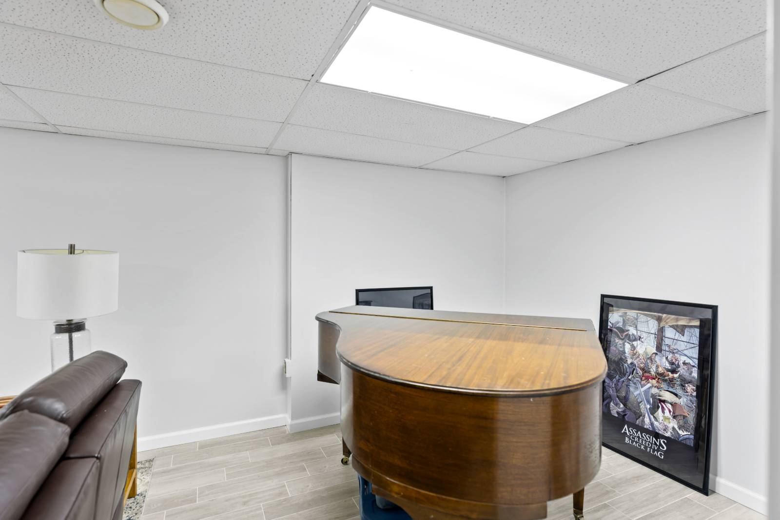 #36 photo, 97 Killarney Dr, Schenectday , NY 12309