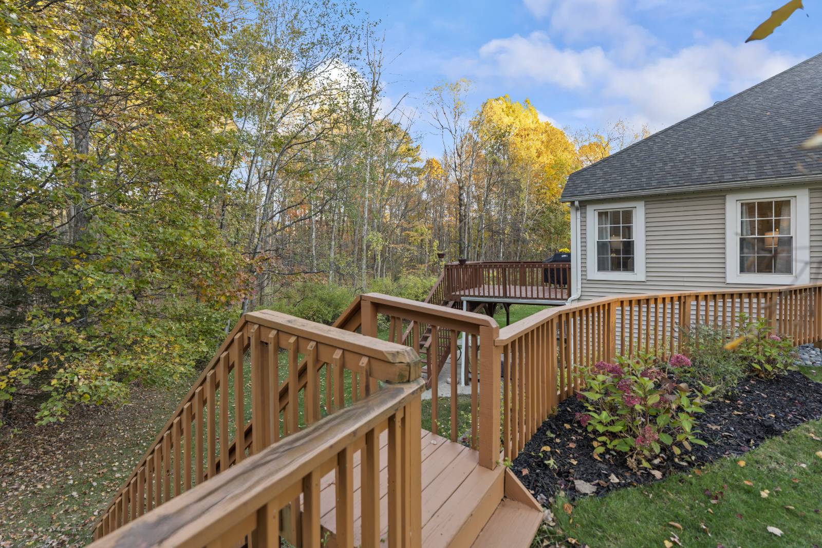 #39 photo, 97 Killarney Dr, Schenectday , NY 12309