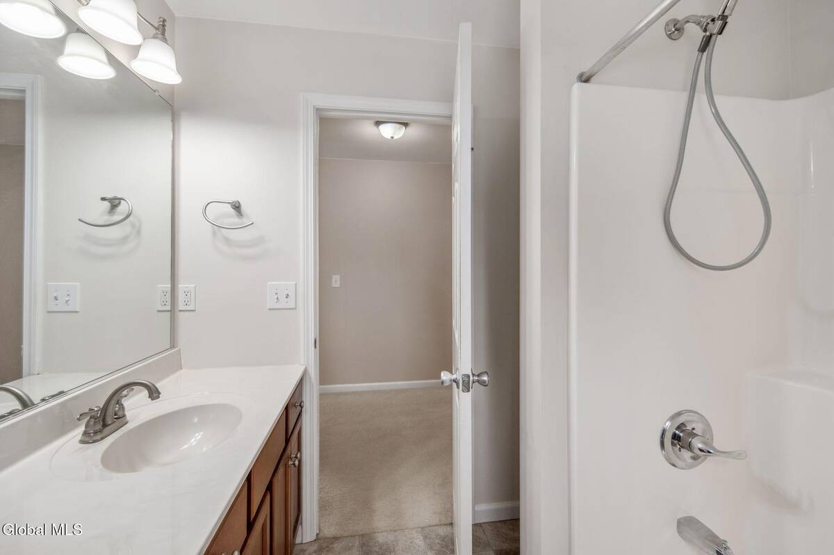 #27 photo, 44 Shepard Avenue, Colonie , NY 12304