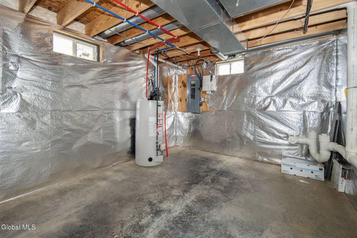 #33 photo, 44 Shepard Avenue, Colonie , NY 12304