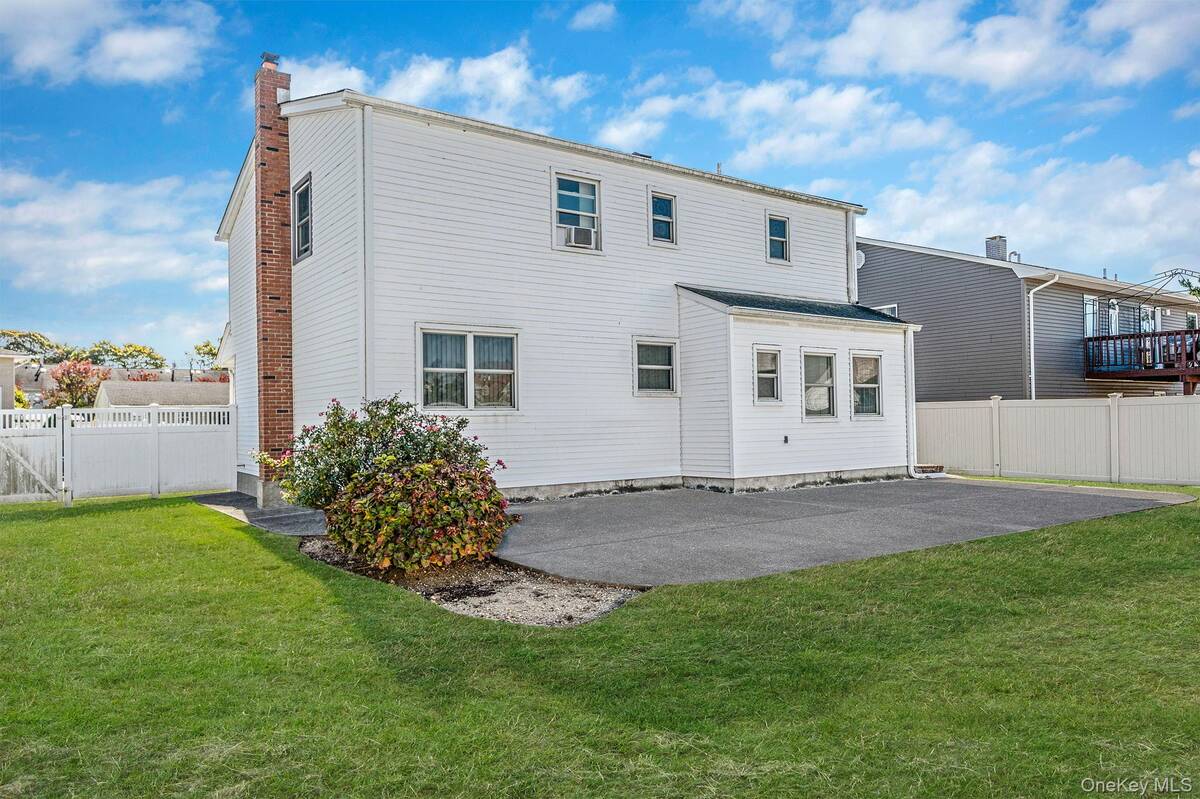 #20 photo, 2595 Castle Court, ナッソー郡 North Bellmore , NY 11710