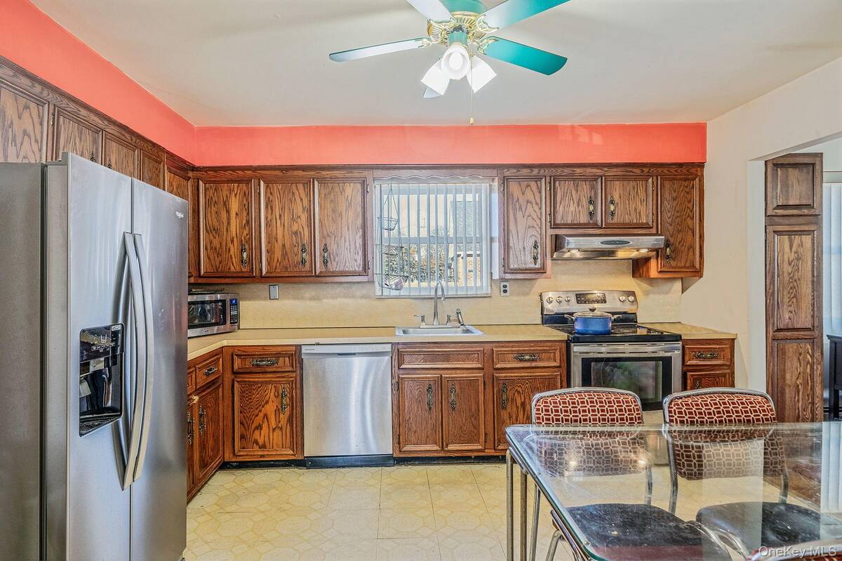 #4 photo, 2595 Castle Court, ナッソー郡 North Bellmore , NY 11710