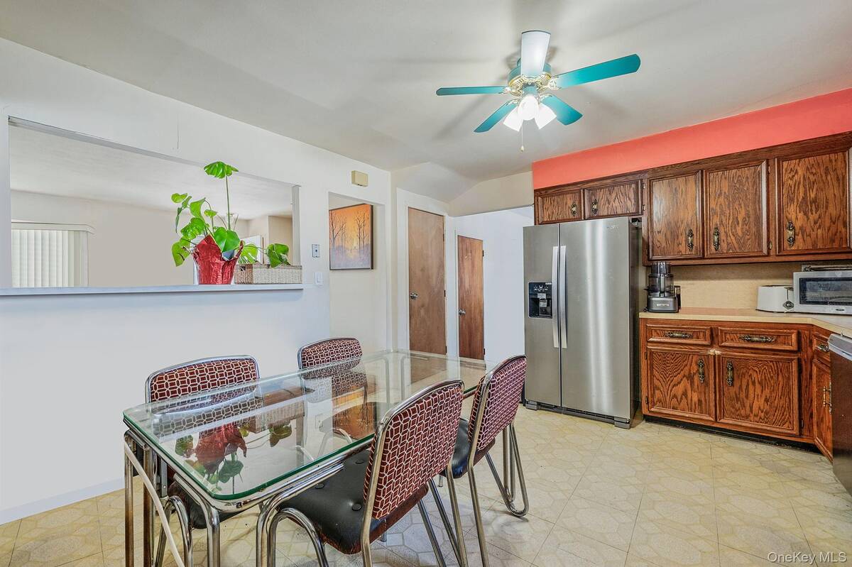 #6 photo, 2595 Castle Court, ナッソー郡 North Bellmore , NY 11710