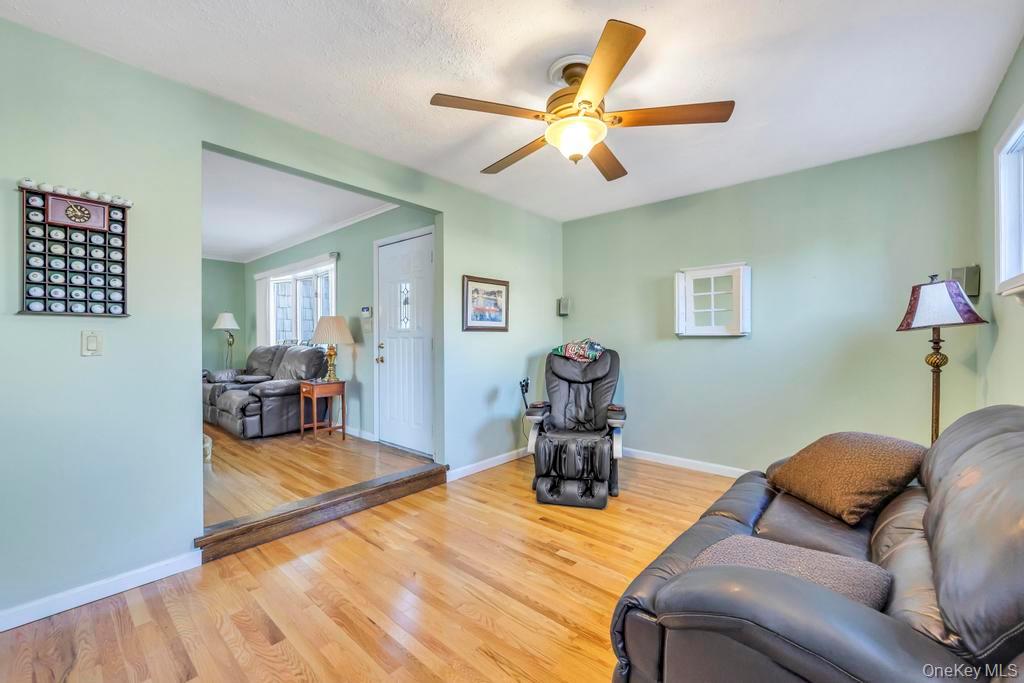 #12 photo, 136 Fulton Street, Massapequa Park , NY 11762