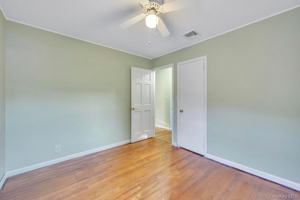 #23 photo, 136 Fulton Street, Massapequa Park , NY 11762