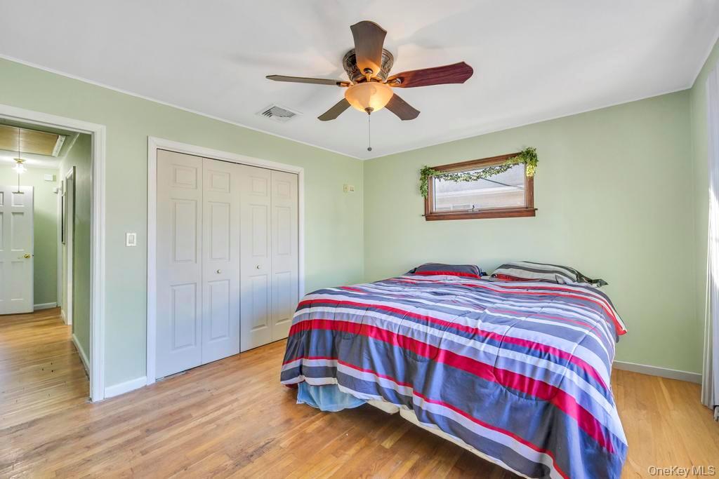 #26 photo, 136 Fulton Street, Massapequa Park , NY 11762