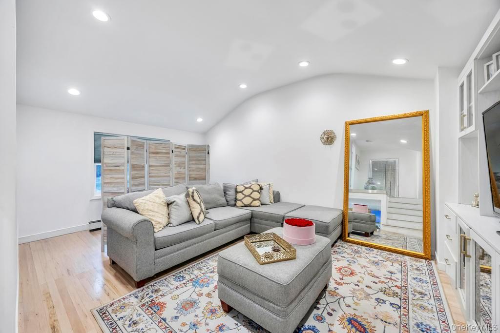 #23 photo, 37 Fiesta Drive, サフォーク郡 Centereach , NY 11720