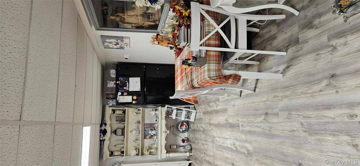 #4 photo, 304 Parkwood Street, サフォーク郡 Ronkonkoma , NY 11779