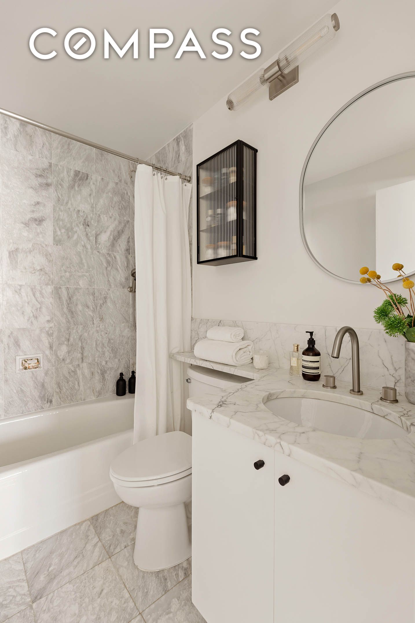 #12 photo, 295 Greenwich Street, マンハッタン TriBeCa , NY 10007