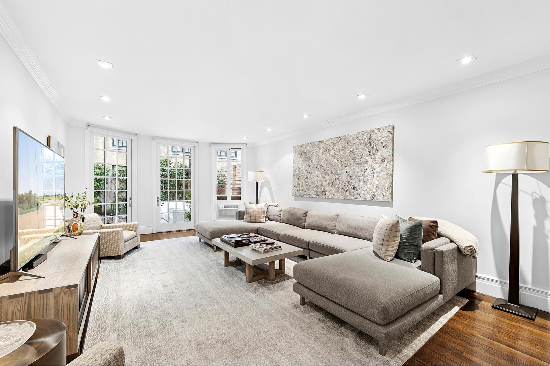 #3 photo, 165 E 71ST Street, マンハッタン Lenox Hill , NY 10021