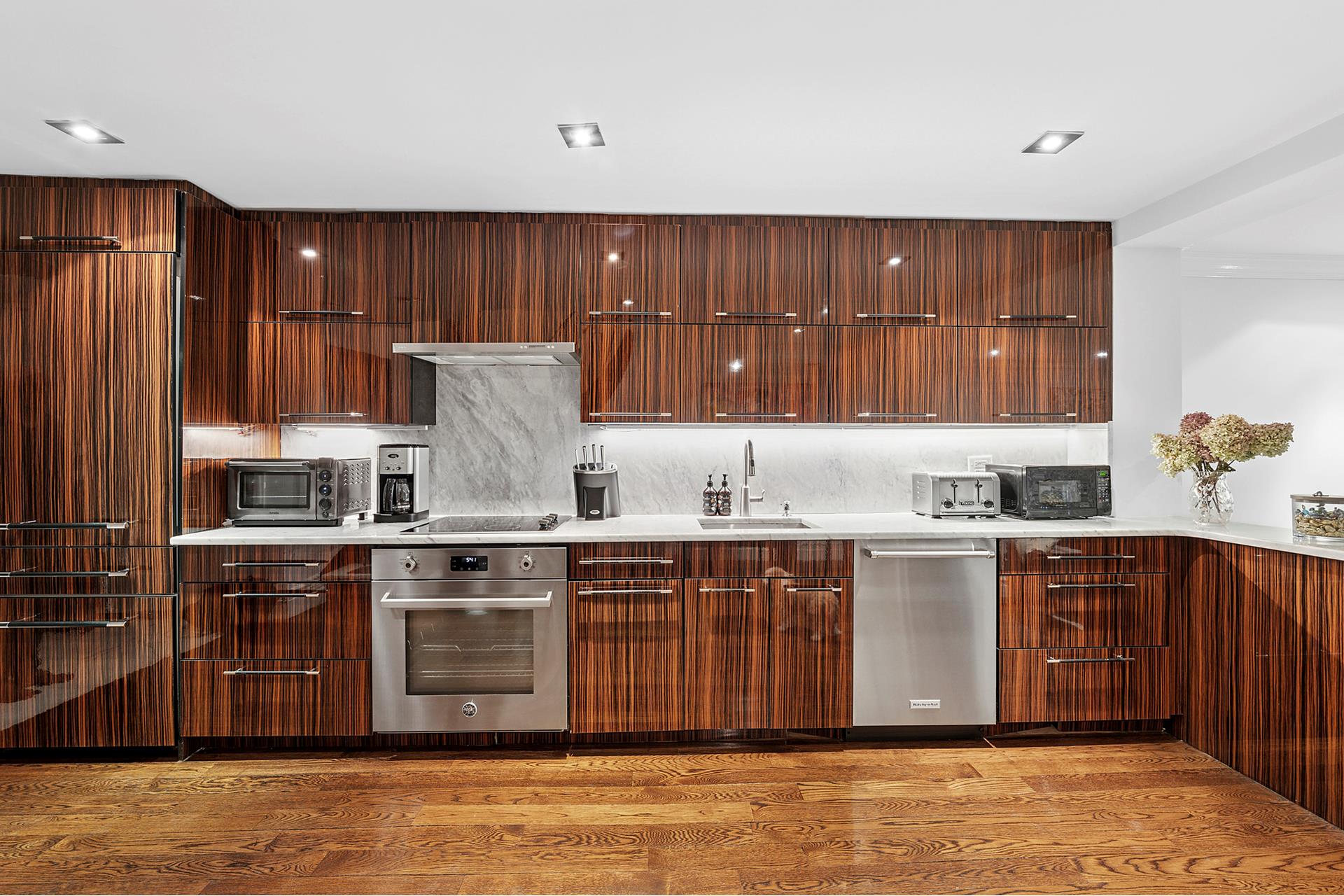 #6 photo, 165 E 71ST Street, マンハッタン Lenox Hill , NY 10021