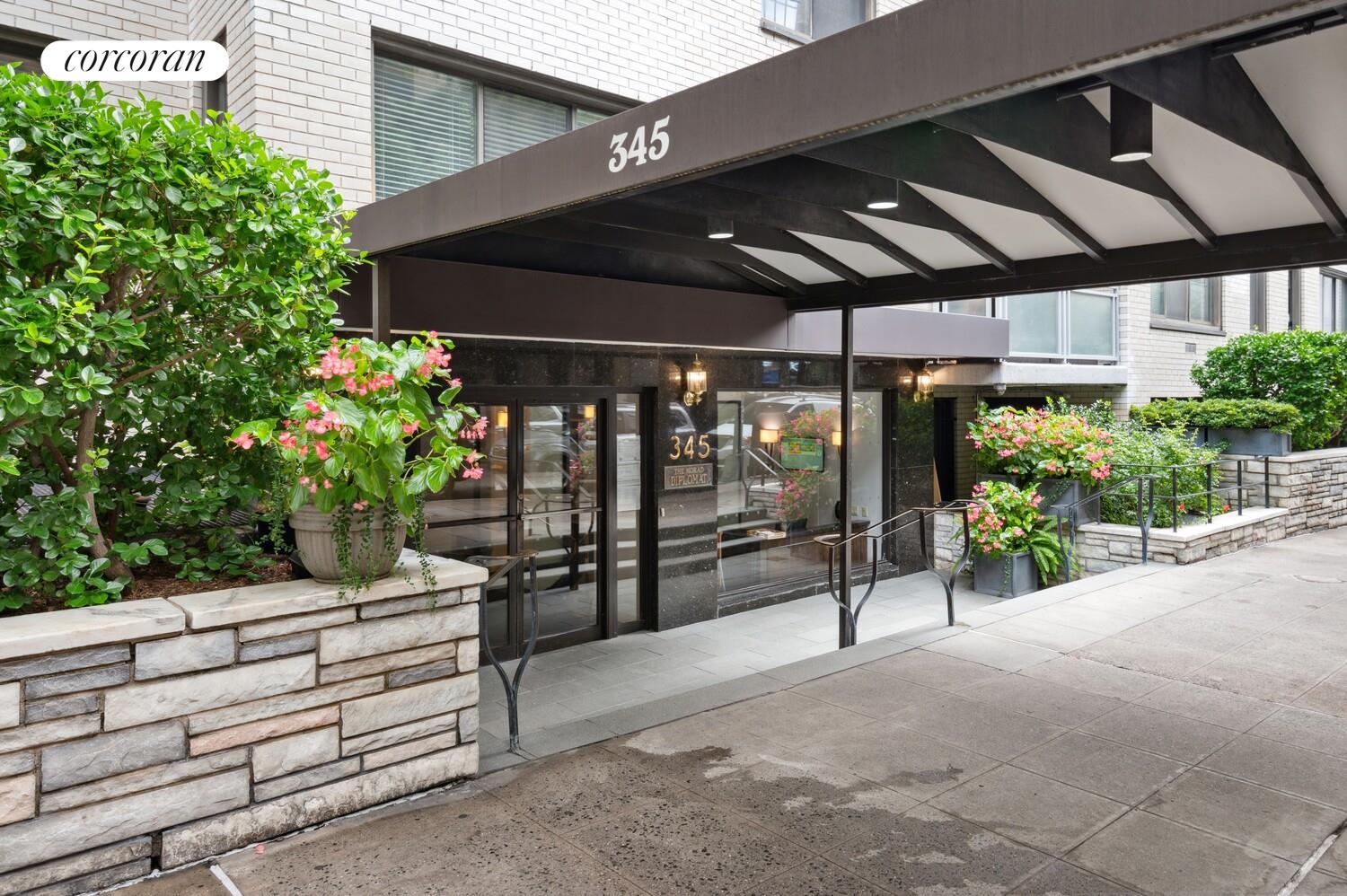 #9 photo, 345 E 73RD Street, マンハッタン Lenox Hill , NY 10021