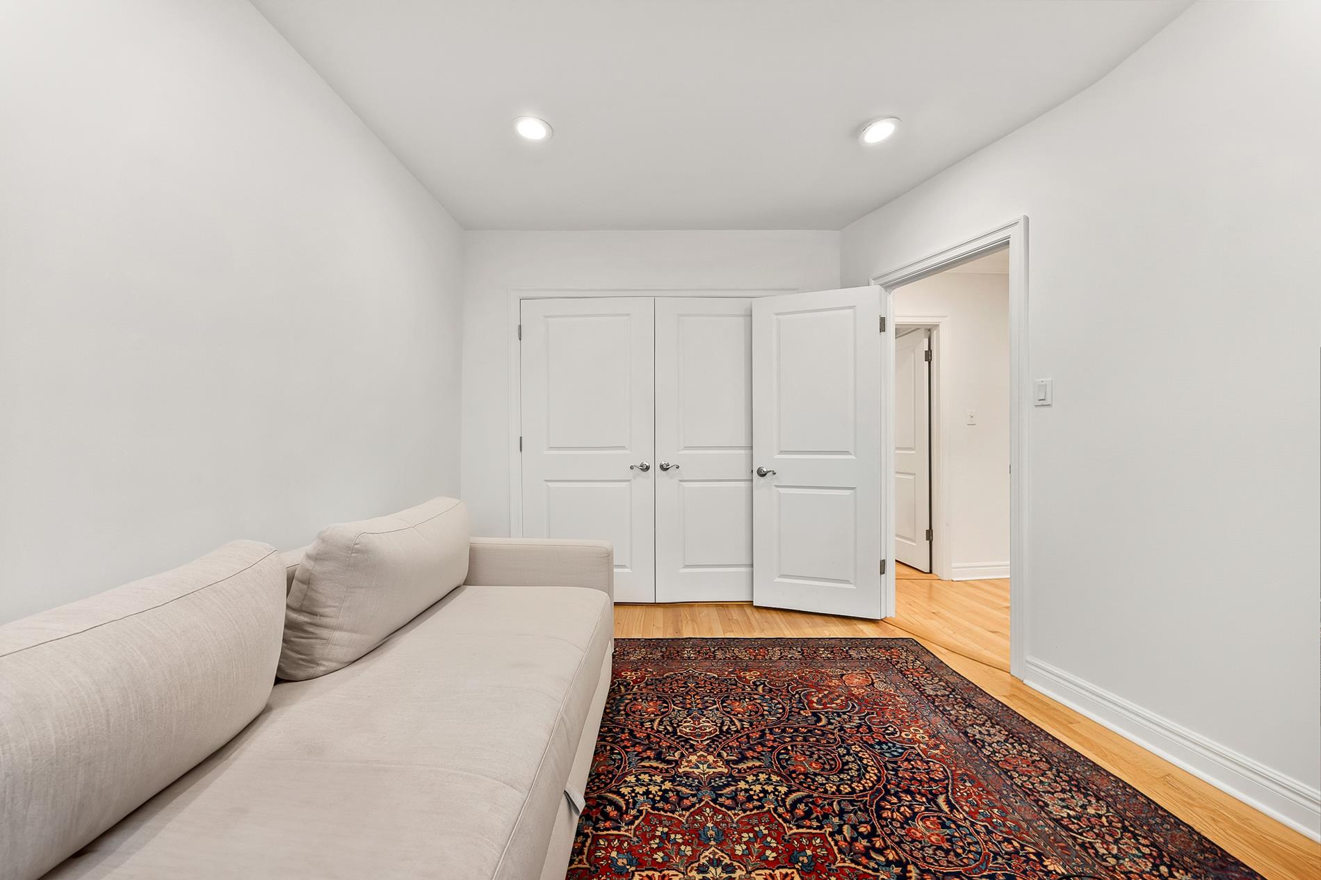 #14 photo, 9801 Shore Road, ブルックリン区 Fort Hamilton , NY 11209